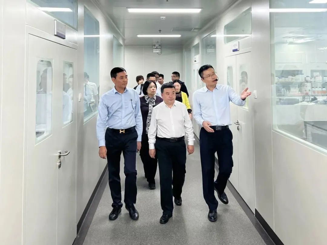 1698905302766611.jpg 02.jpg